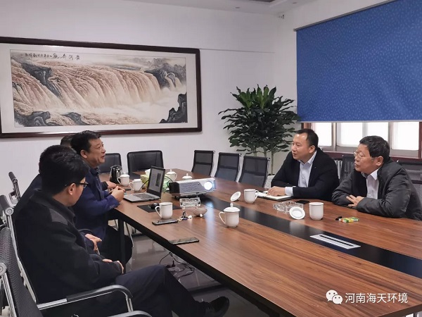 雙方探討污泥水處理技術(shù)的細節(jié)及下一步合作安排